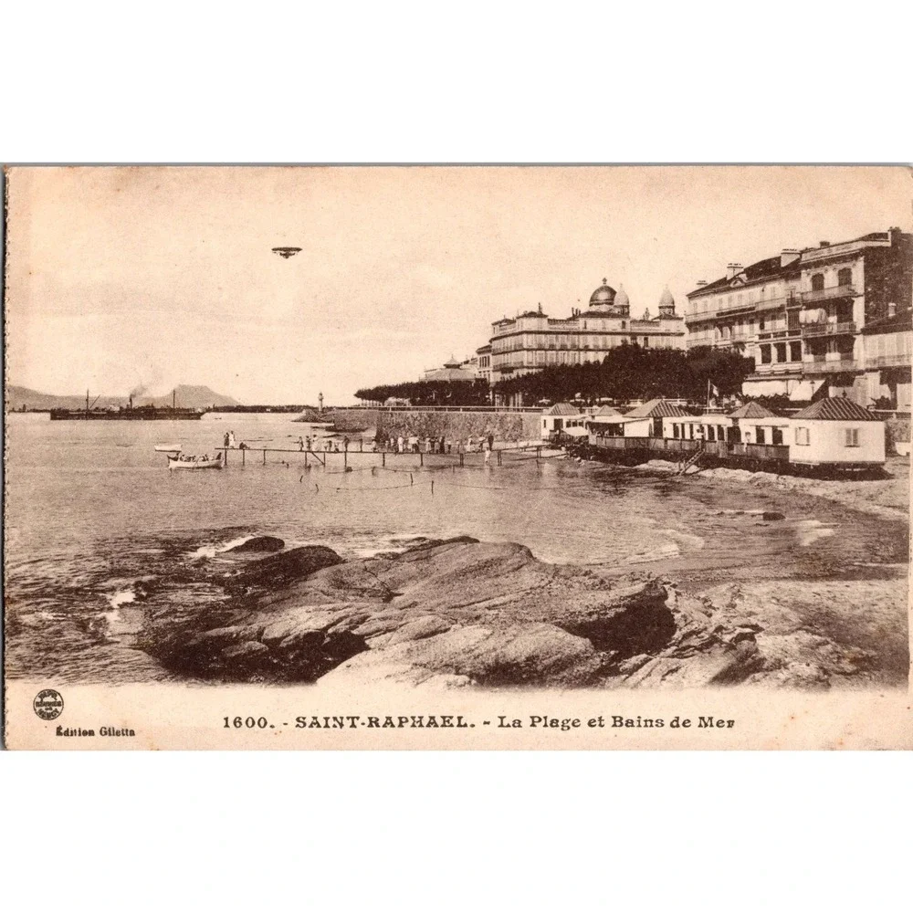 Vintage Saint-Raphael La Plage et Bains‎ de Mer French Postcard